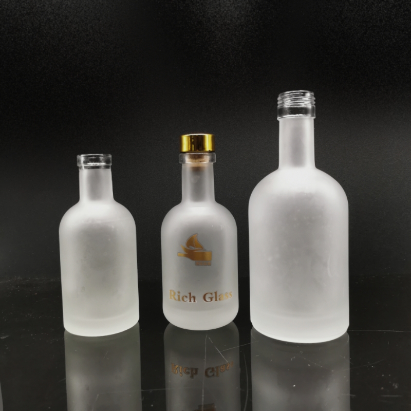 250ml 700ml Frosted Round Glass Bottle for Liquor Made of Super Flint Glass Material