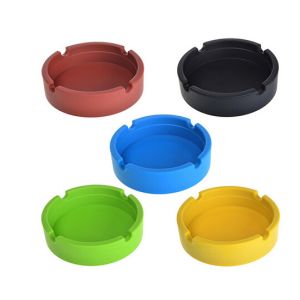 China Freeuni Rational Construction Durable  Customized Logo Portable Silicone Ashtray wholesale on sale