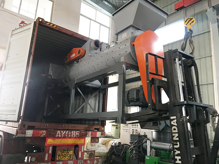 PP HDPE PET Bottle Label Remover Machine 5000KG/H Washing Line