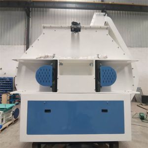 Grain Grinder Machine For Cattle Feed 6m3 Chicken Goat Feed Mixer 50 To 250kg/ H