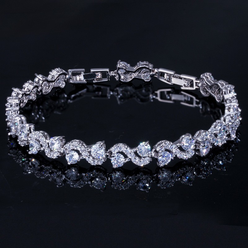Trendy Leaf Charm Cubic Zirconia Bracelet & Bangles for Bride Bracelets Jewelry Sliver Color Clear CZ Crystal Bangles