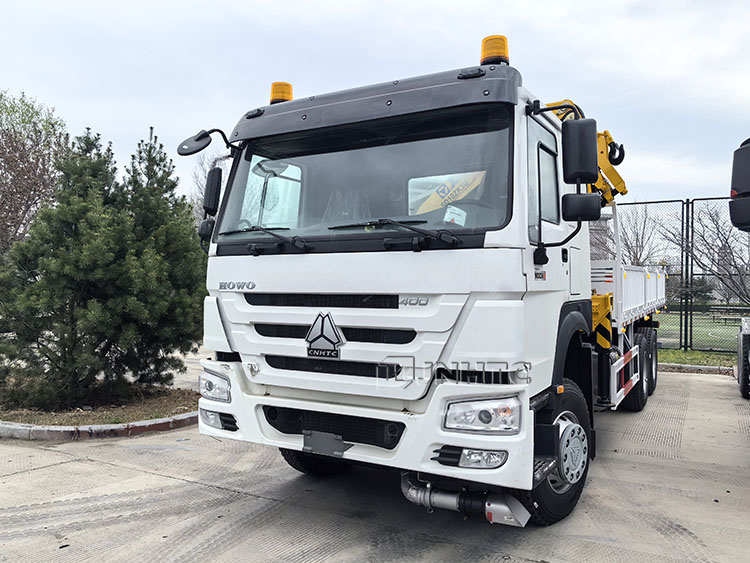 Sinotruk HOWO 6x4 400HP Cargo Truck With 10ton Boom Crane Truck China Factory
