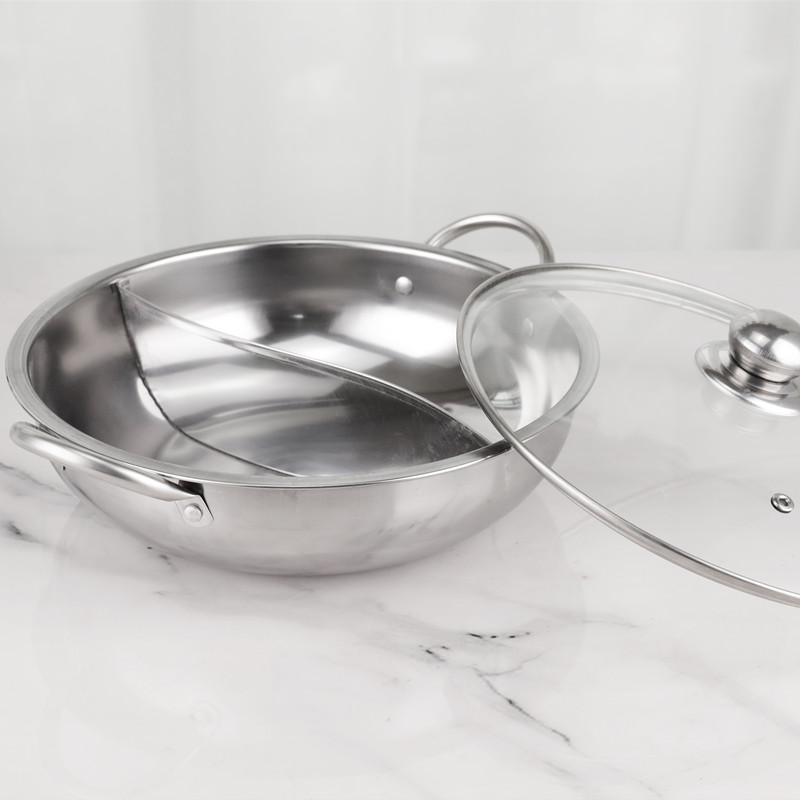Long Service Life Kitchen Soup Pots Stainless Steel Material With Glass Lid