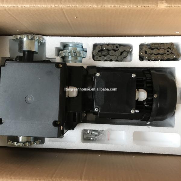 Black Greenhouse Kits Reducer Gear Motor For Ventilation With Glass Cover