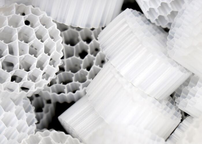Floating BIO Balls Filter Media MBBR 16mm X 10mm Hydrophilic Virgin HDPE Material