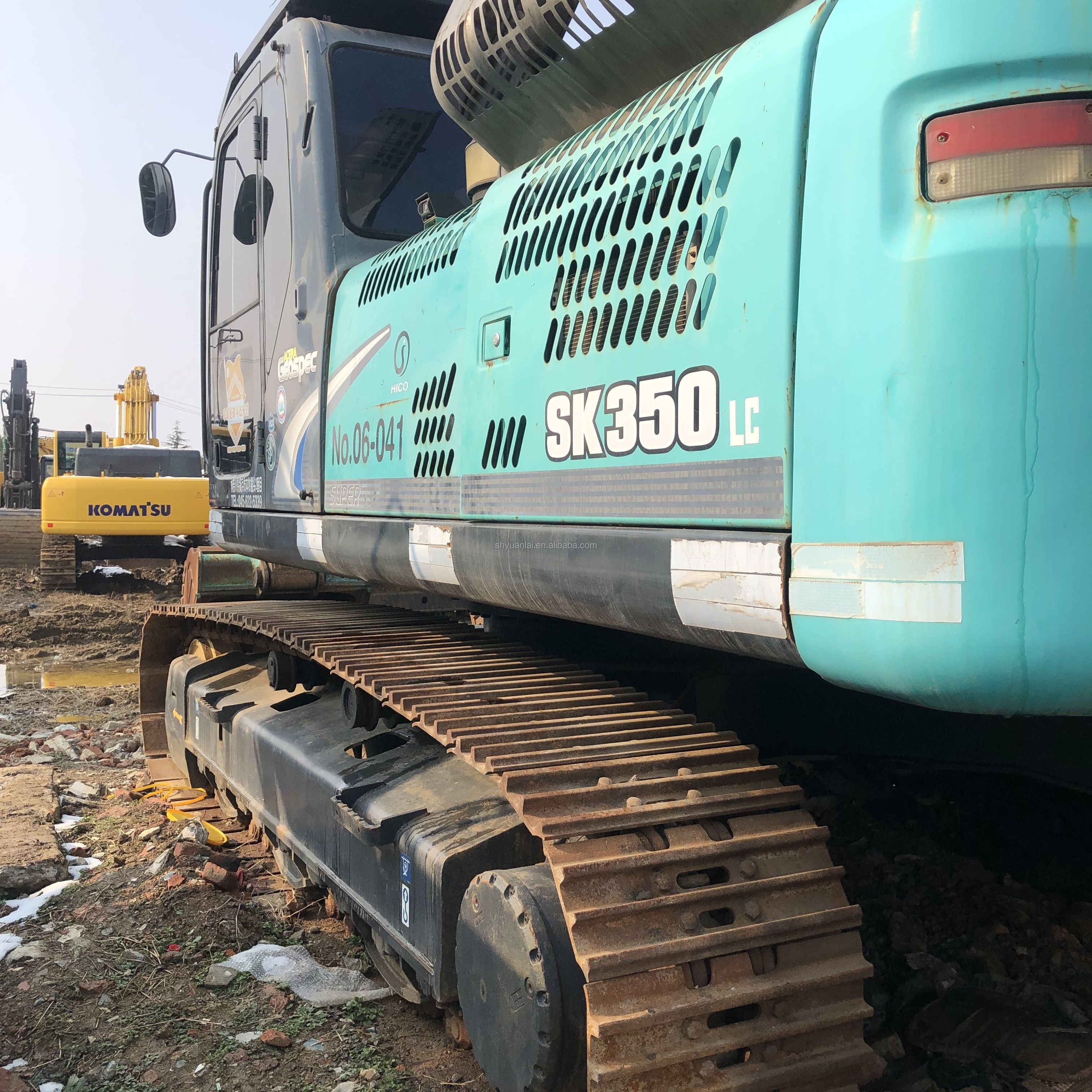 Good Condition Used Kobelco SK350LC Excavator with Original Hydraulic Valve 196.9KW