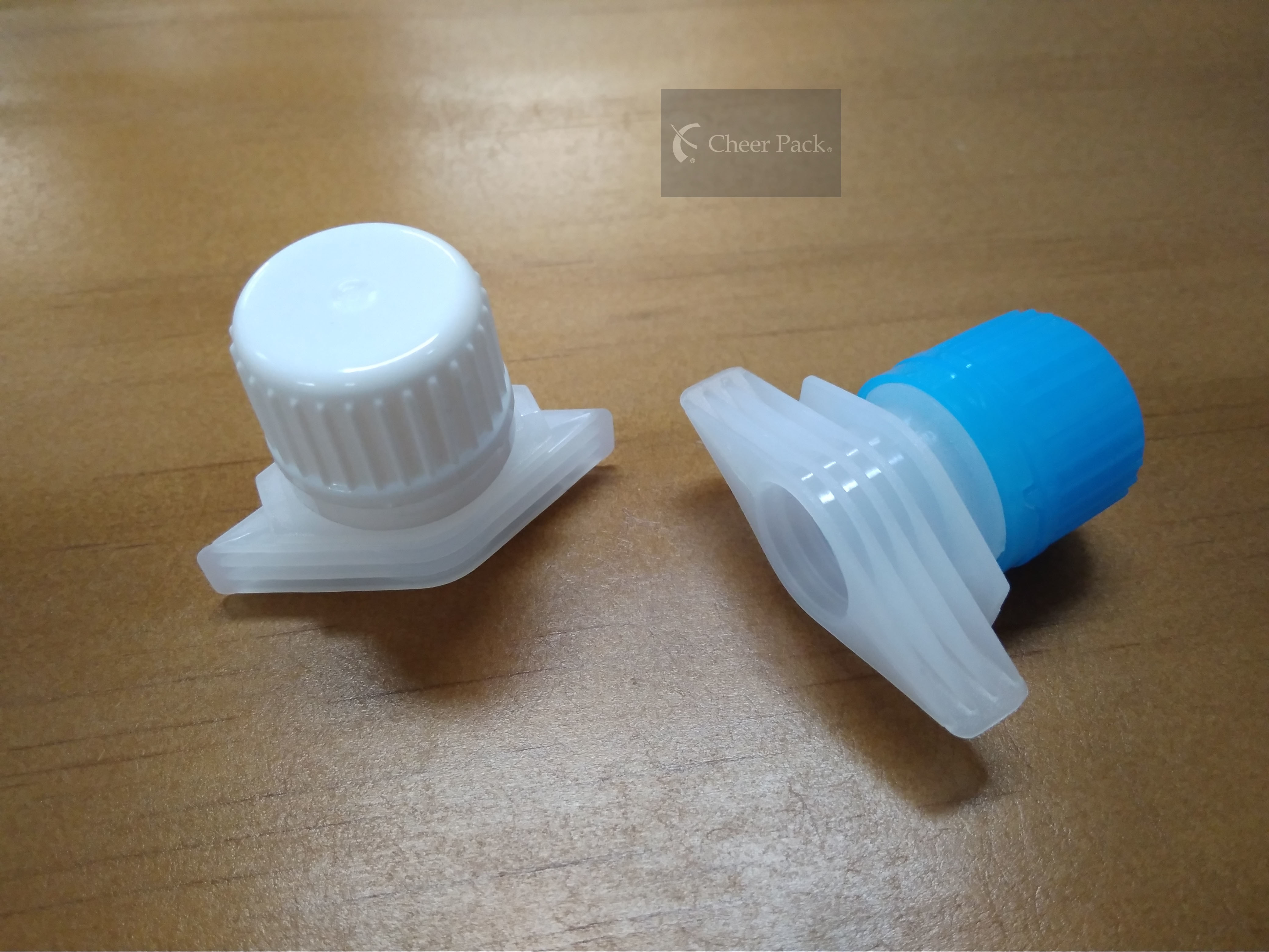 Anti- Theft Ring Type Plastic Spout Caps Food Grade With White Color