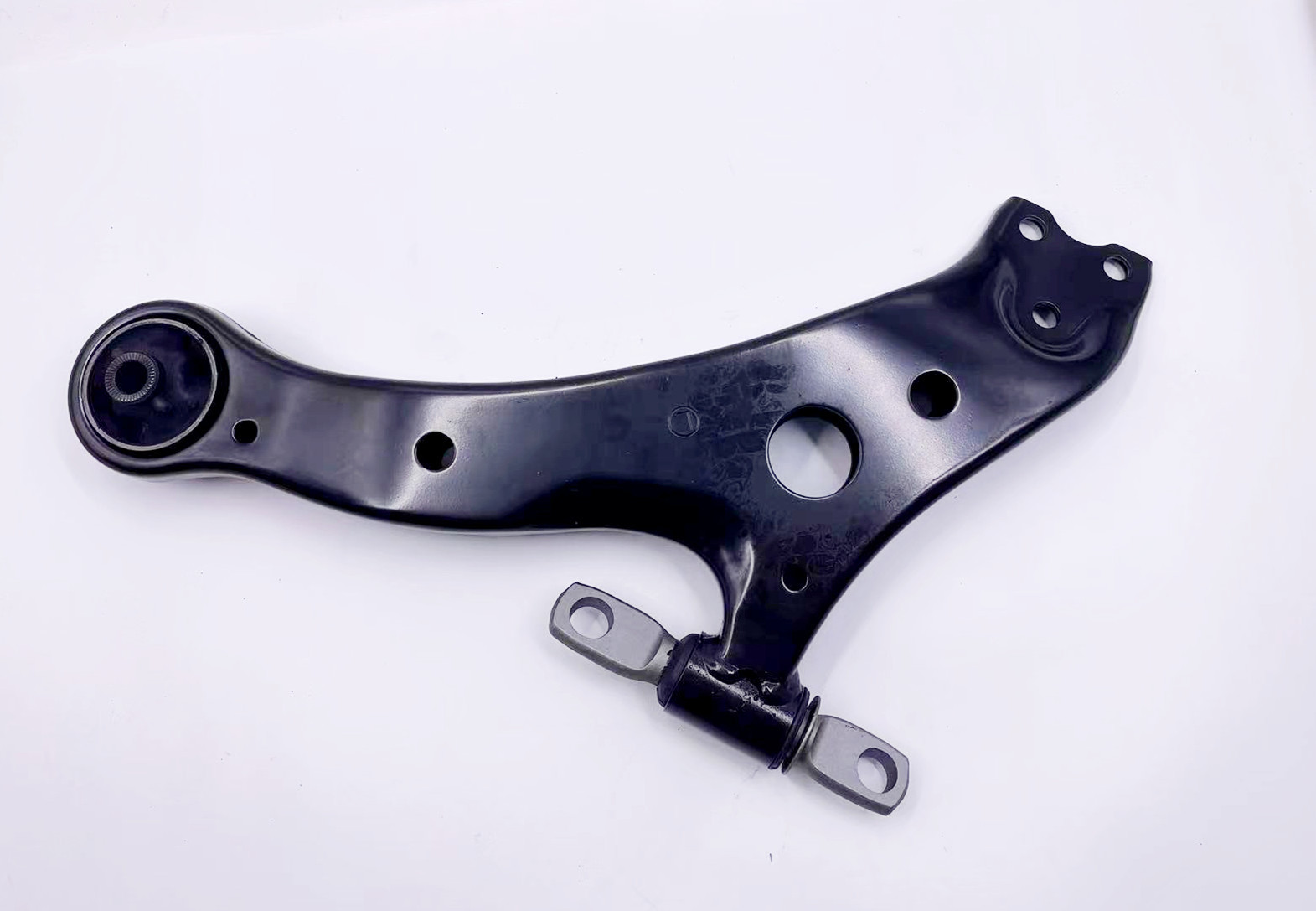 48069-33050 anti rust shockproofFront Lower Control Arm Assembly Left For Toyota
