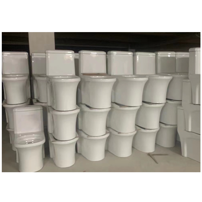 Modern Ceramic Toilet WC and Bath Tub Set with Cleaning Environmental Glaze Bathroom Set
