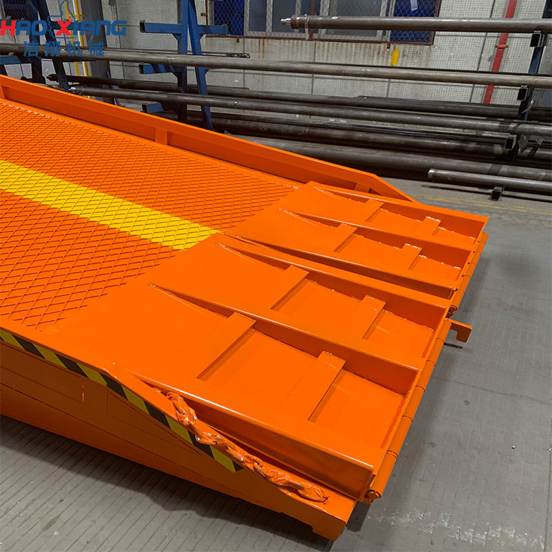 10 Ton Mobile Dock Ramp Steel Yellow For Efficient Loading Unloading