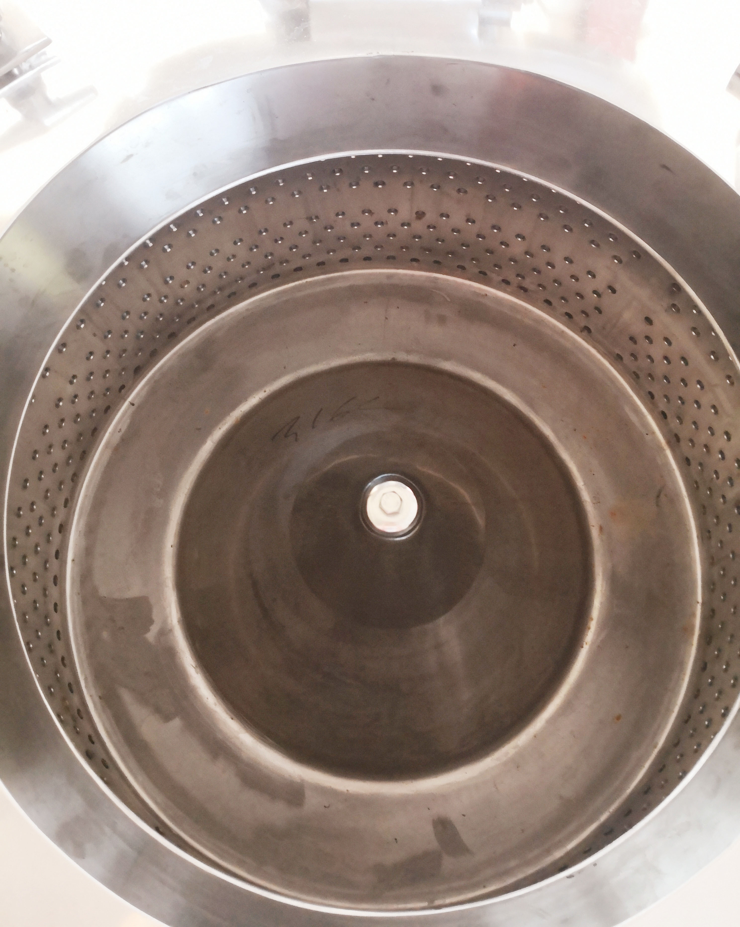 Platform base flat industrial centrifuge honey wax separator centrifugal machine for gypsum and oxalic acid separation