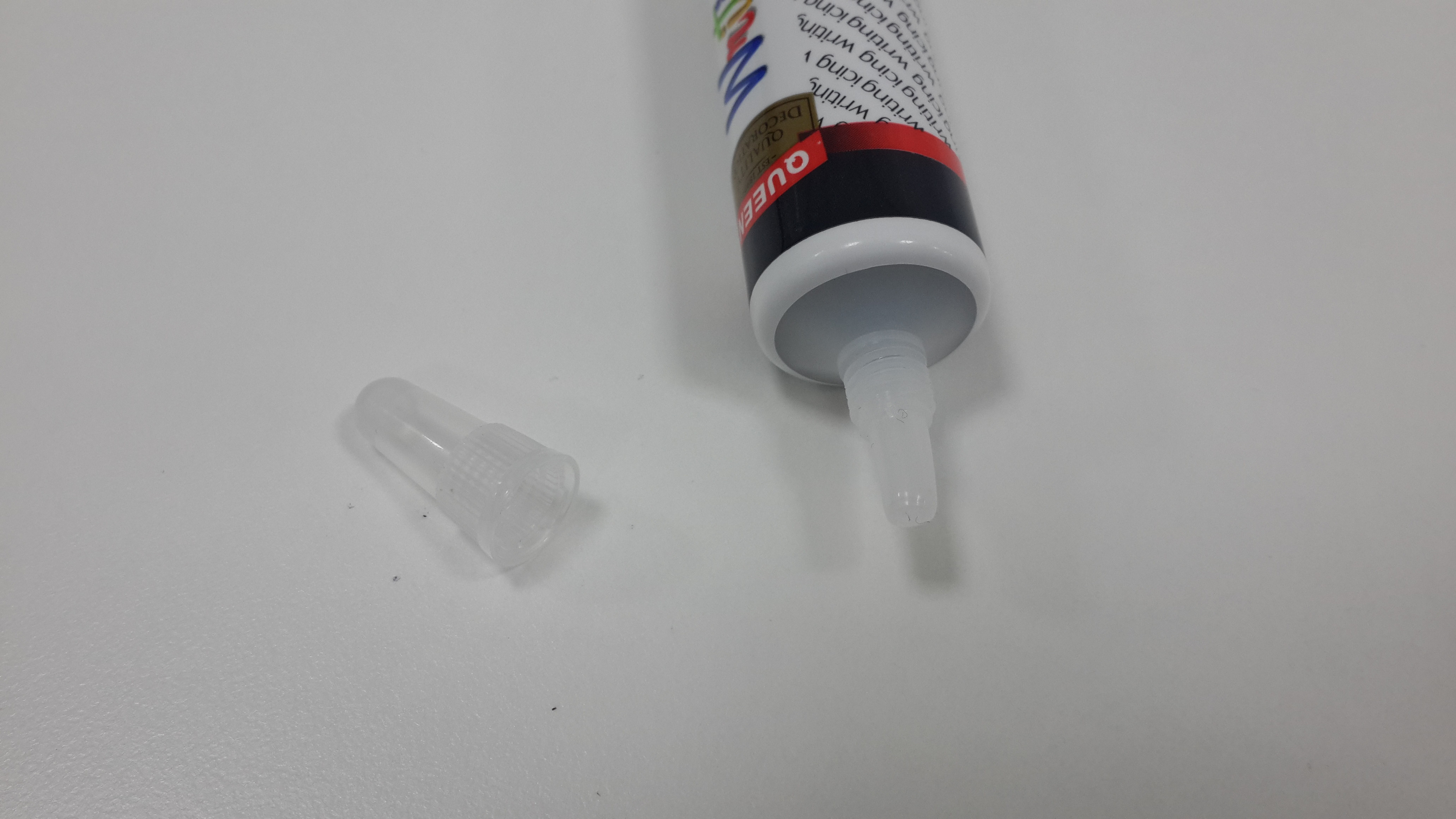 Aluminum Barrier Laminated Cosmetic Plastic Tube Pointed Bullet Shoulder Shape 250 Mm Wall Thickness