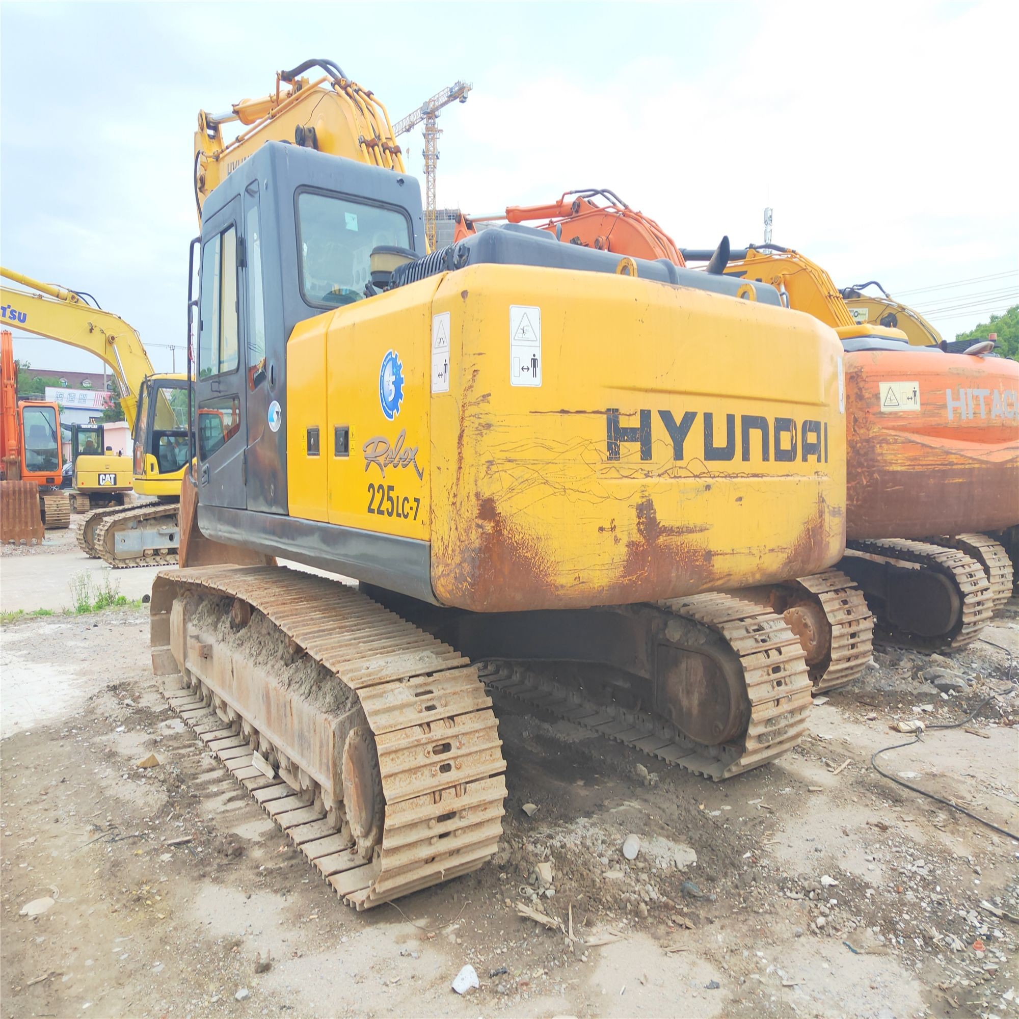 Secondhand Hyundai Excavator R225LC-7 Used 22ton Medium Type Crawler Digger