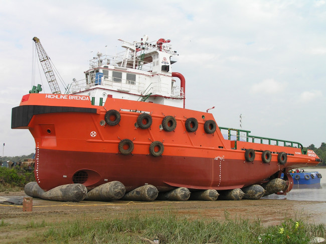 Heavy Duty Ship Launching Airbags For Large Vessels