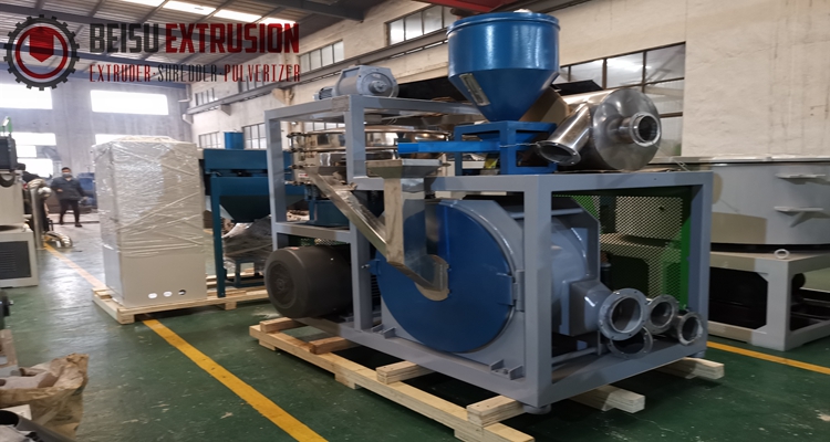 Plastic PVC WPC SPC 8MM Pulverizer Grinder Machine