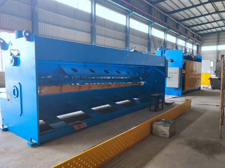 Automatic Guillotine CNC Hydraulic Shearing Machine QC11K 16*6000 For Plate 18mm 20mm 40mm
