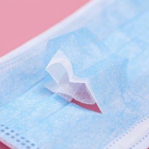 Non Woven Fabric Kn95 Face Mask Disposable Earloop Masks Dust Proof 9.5 * 17.5cm