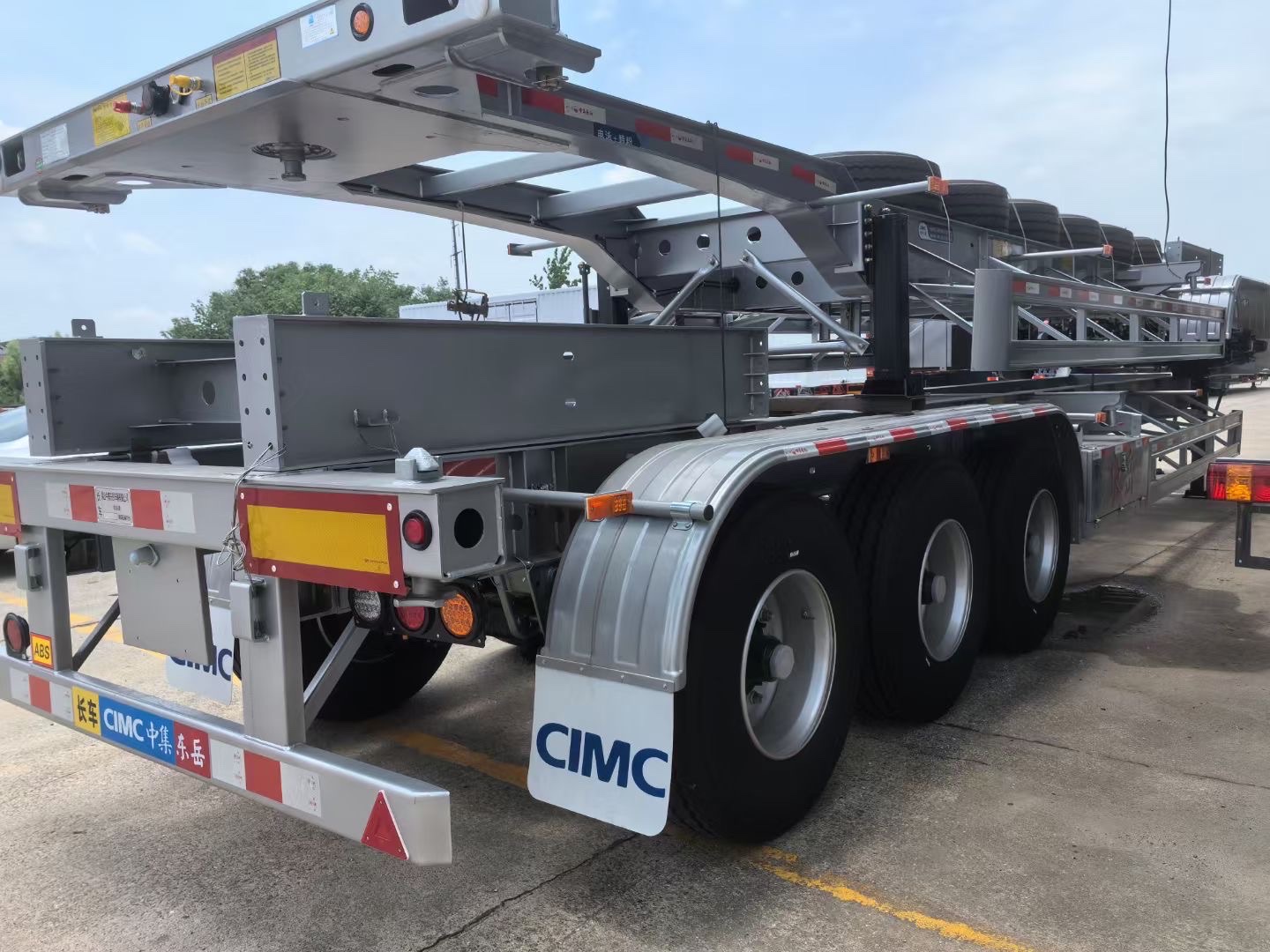 SINOTRUK Dump trailer Truck