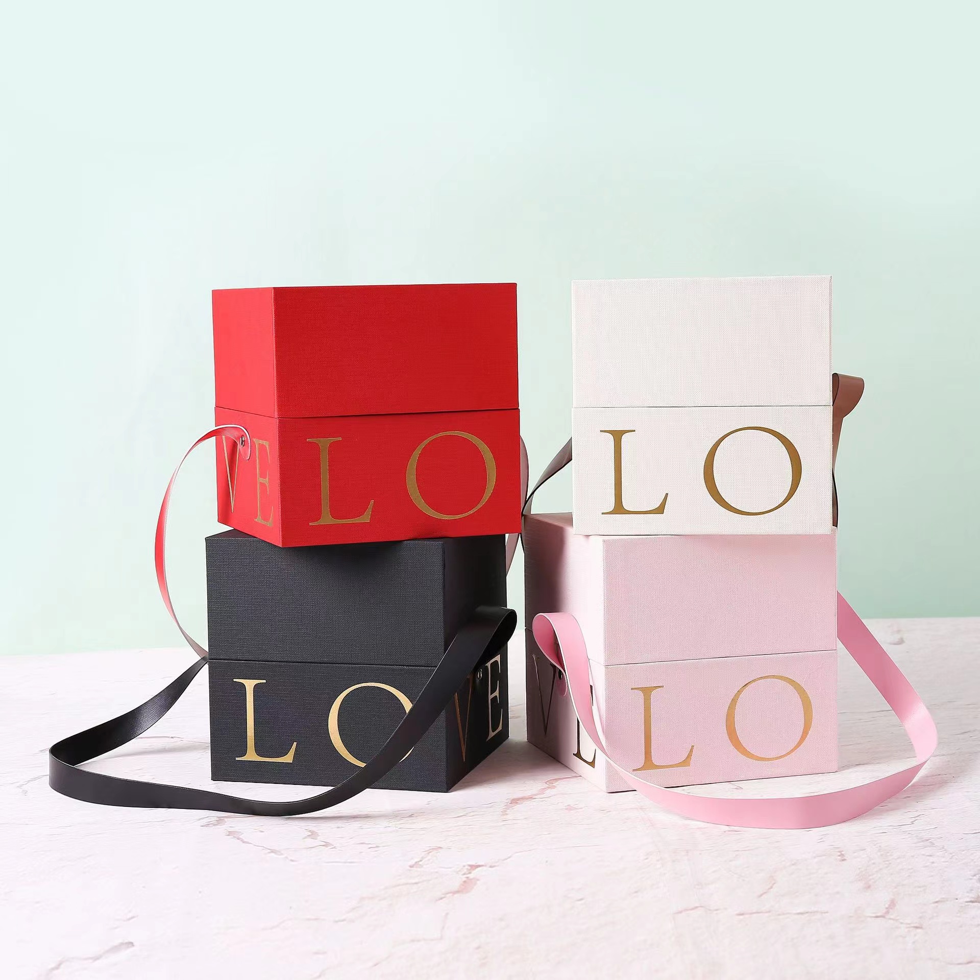 Luxury Flower Base And Lip Packaging Boxes For Bouquets Gift Paper Flower Box