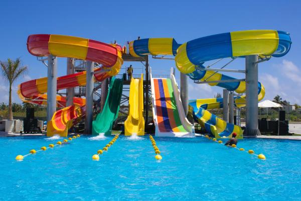 OEM Outdoor Water Park Fiberglass Water Slide For children 1 Person