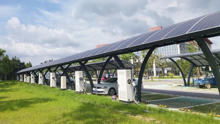 Arched Roof Power Genertaion Hjt Solar Modules for Sale