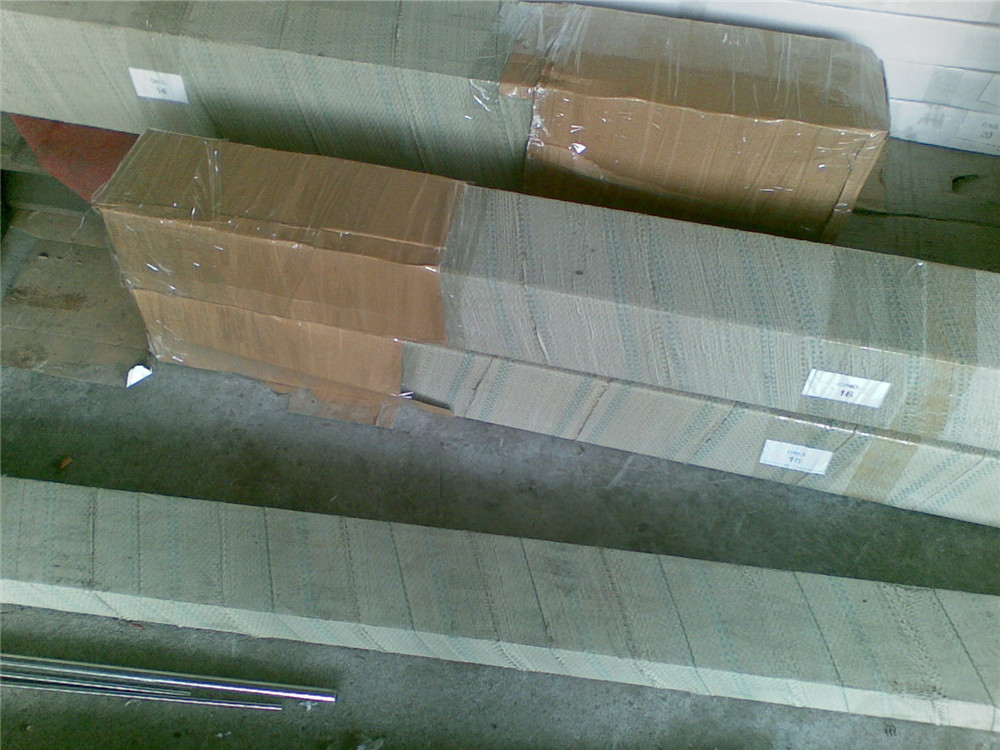 Customized Tempered Glass Door 12mm Thickness With Stainless Steel Handle