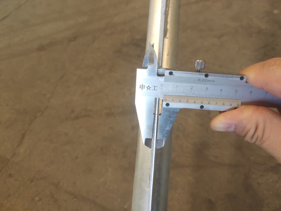 Iron Tube Hot Dipped Galvanized Post With 2400mm / 2900mm Height Silver Color