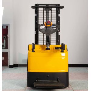 Electric Pallet Stacker with Highest Height 5.5m Load Capacity 1-1.5t and Load
