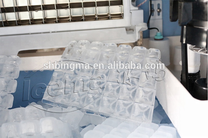 Professional Ice Block Making Machine 68kg/24h Commercial Ice Cube Machine Coffee Bar/Hotels/Food & Beverage Shops