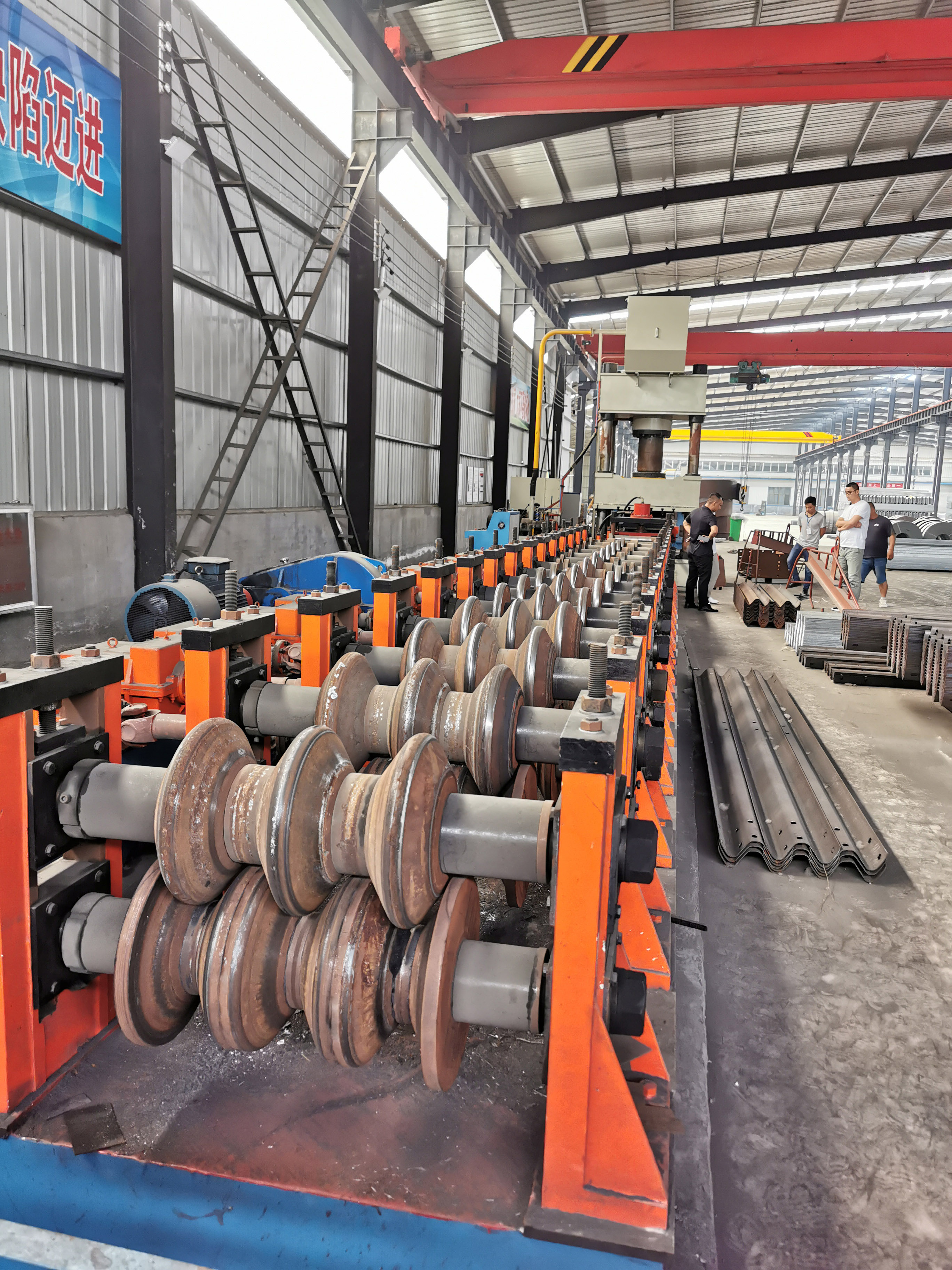 Chinese Hot Dip Galvanized Q235 Q345 Highway Guardrail for Road Crash Protection