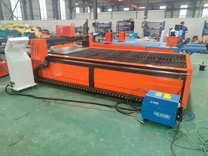 Air Gantry Type CNC Plasma Cutting Machines 8500w Starfire Control With Huayuan Power