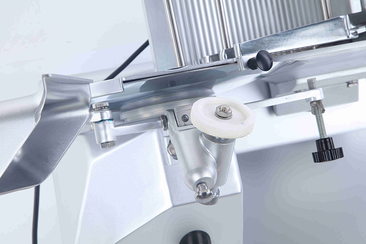 Wholesale of stainless steel electric meat grinder for household and commercial use in factories