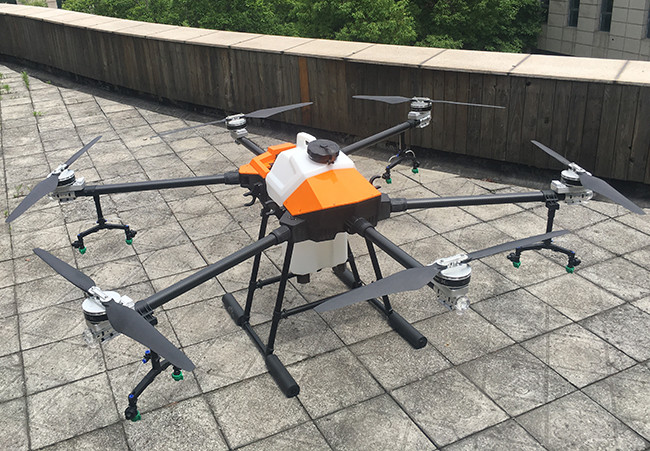 4 Rotor Agriculture Spray Drone With RTK Centimeter Positioning