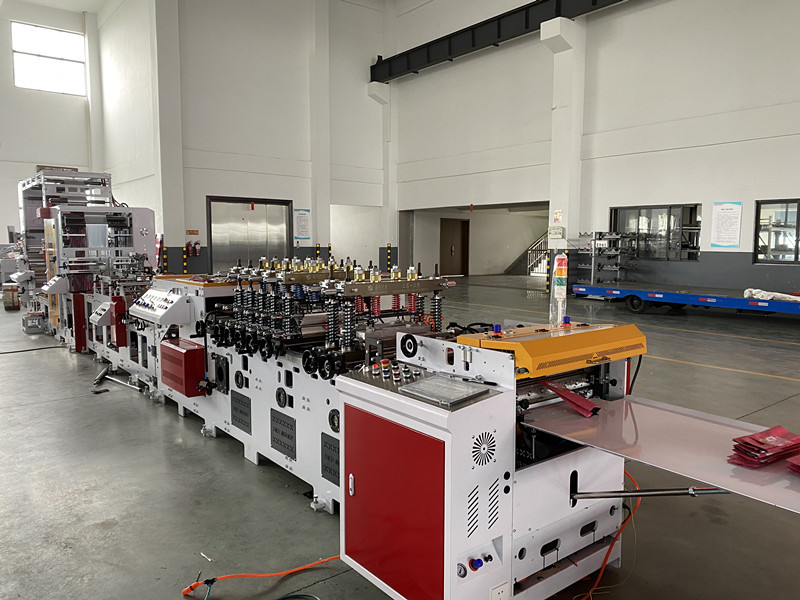 Bag Making Machine With Labelling /Napkin bag making machine /labe machine /bottom sealing machine /middle sealing