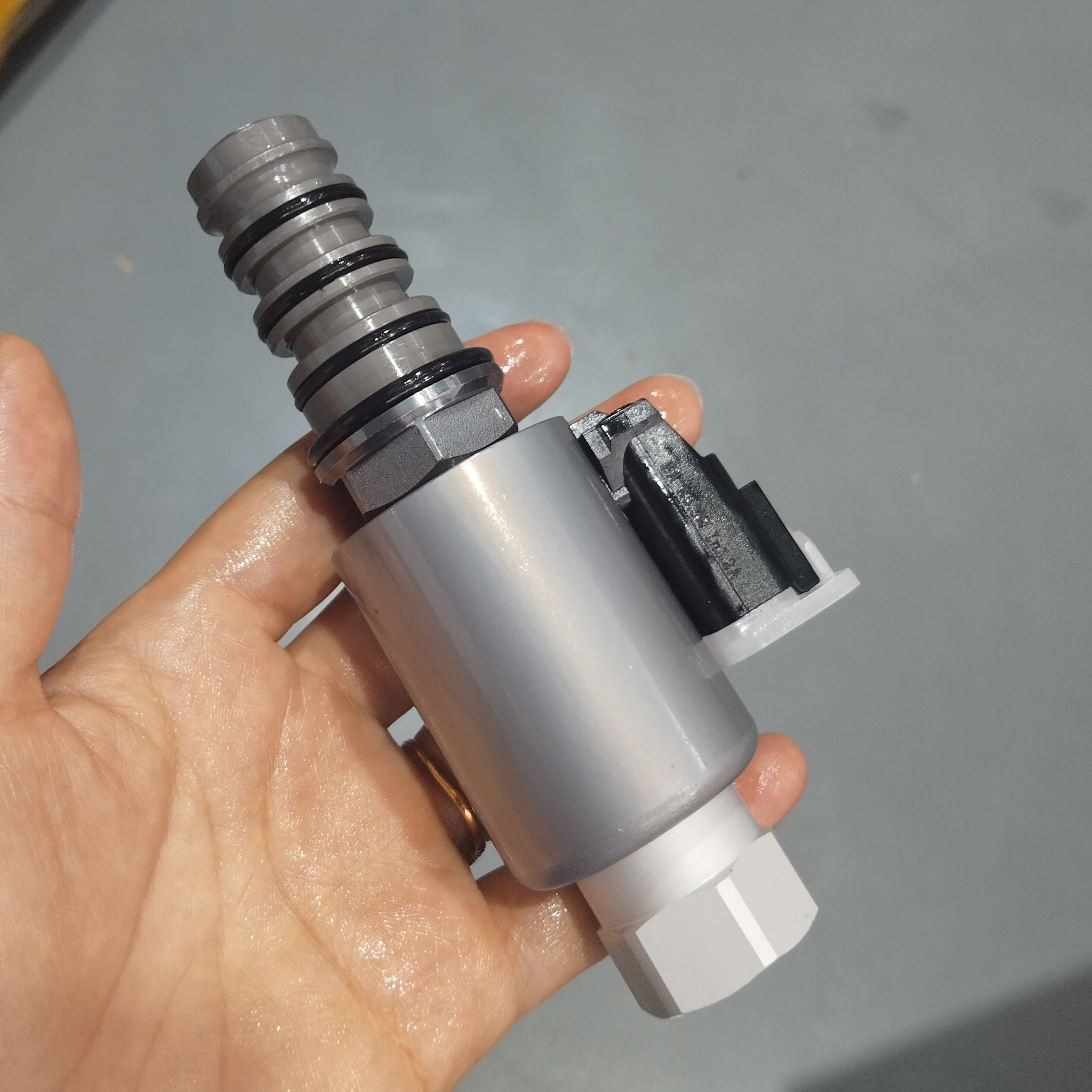 Directional Proportional Solenoid Valve for Car Hydraulic System Rated Pressure 240/350bar