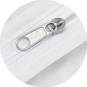 Smooth Zipper