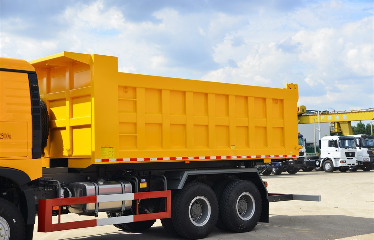 SINOTRUK HOWO TX 400 Horsepower 6X4 6.3 m Dump Truck Gear Dump Truck(EU2-6) for Transporting Loading Cargo Goods