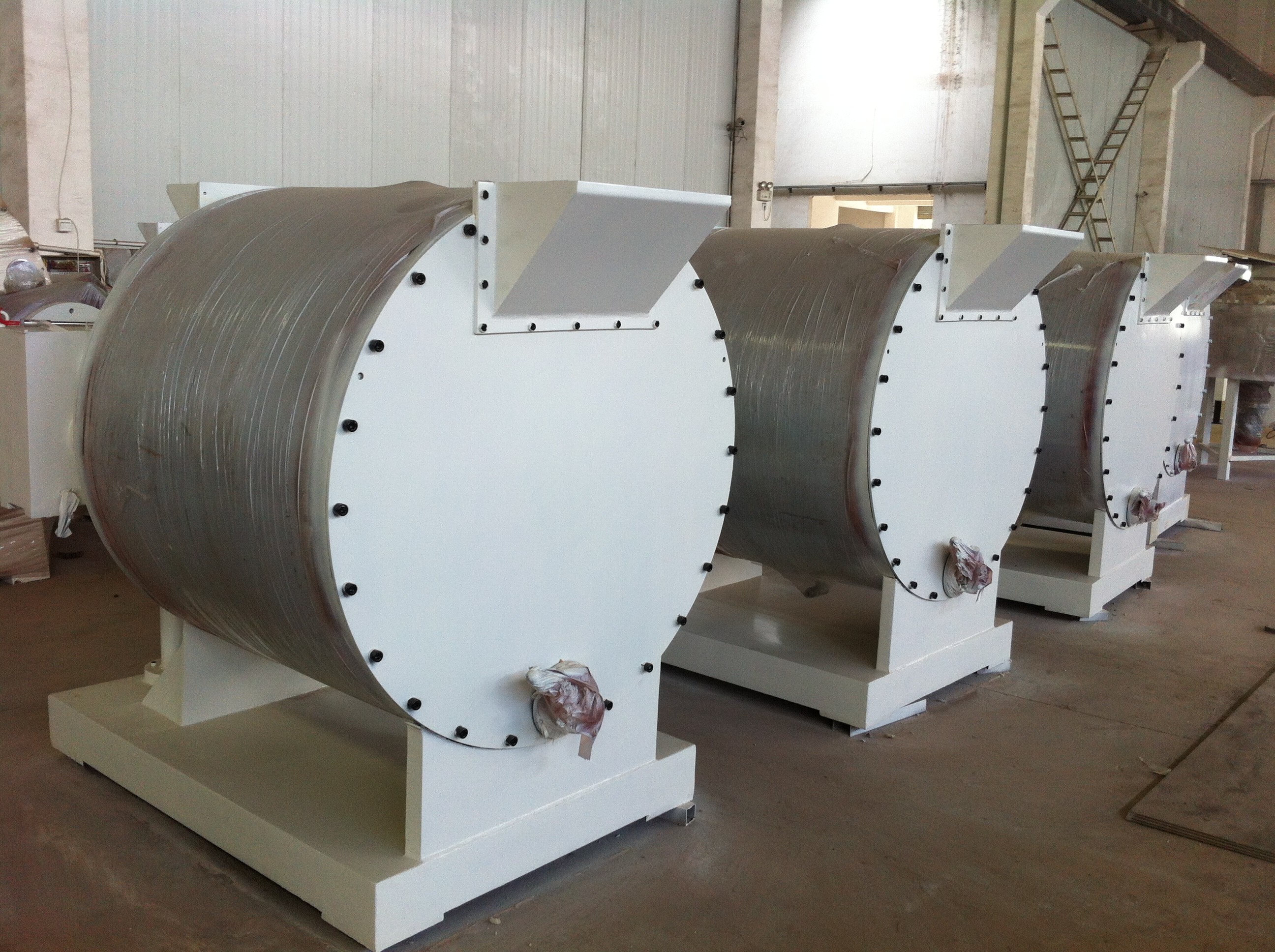Automatic Chocolate Moulding Machine Chocolate Bar Depositing Line Chocolate Pouring Machines