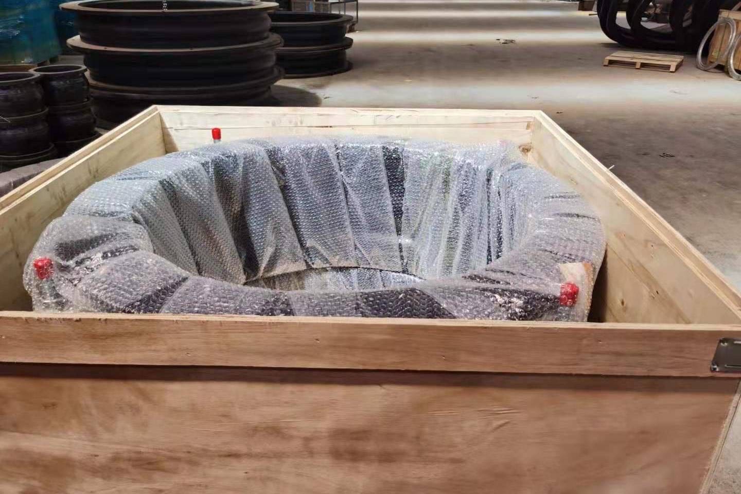 Ss Flanged Bellows Type Roof Expansion Joints EN 1092 Standard Metal Bellows Compensator Thermal