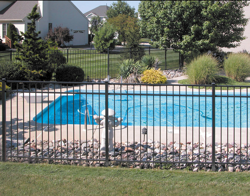 3mm Thickness 8foot Width Steel Tubular Fencing For Swimming Pool Security