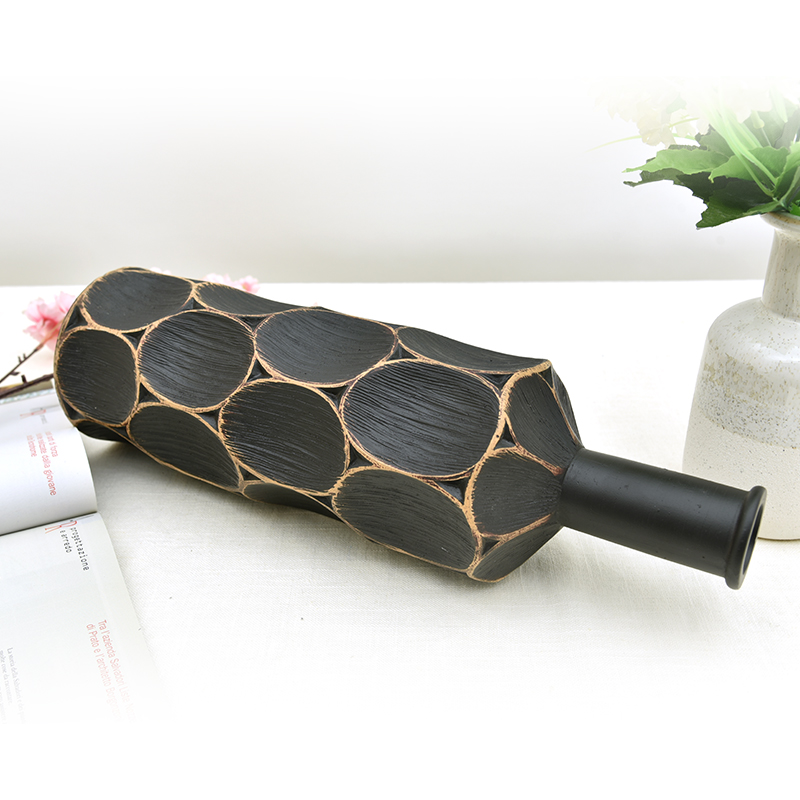 High quality creative bottle shape black luxury Polyresin vase for party table decor