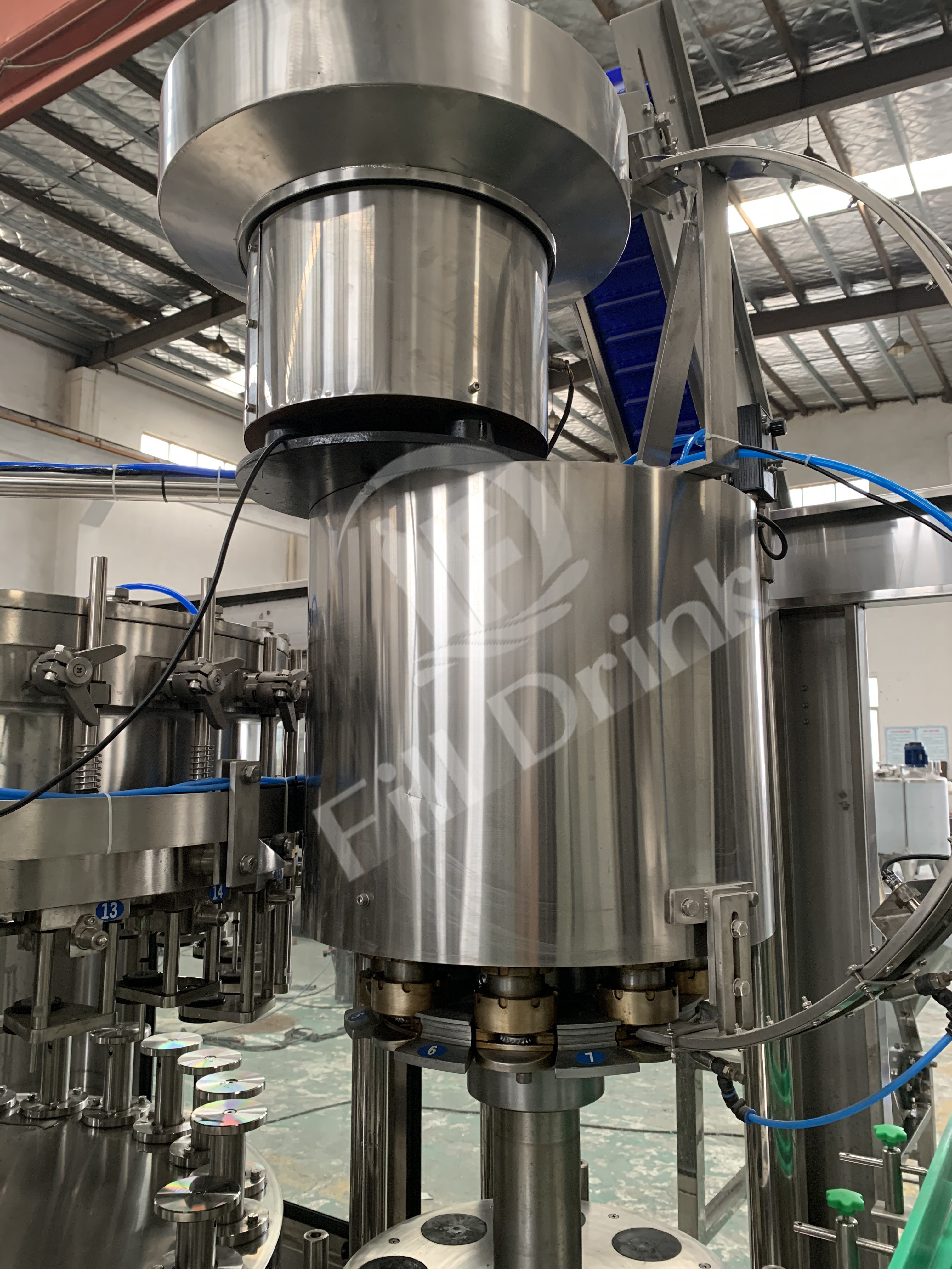Full Automatic Small Carbonated Drink Filling Machine Complete Bottled Water Production Lines