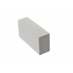 China Lightweight Mullite Insulating Brick Wavy Refractory Magnesia Chrome Brick on sale