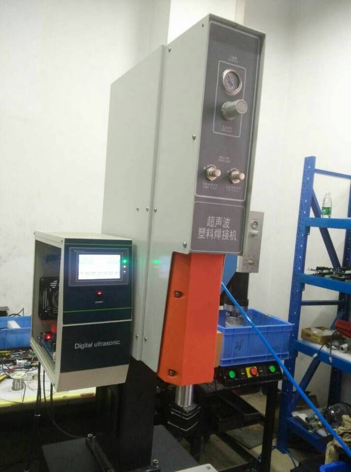 Continous Vibration Ultrasonic Power Supply High Power Ultrasonic Generator