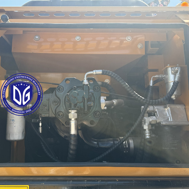 Productive Used Sany SY235 23.5Ton Crawler Excavator In Excellent Condition