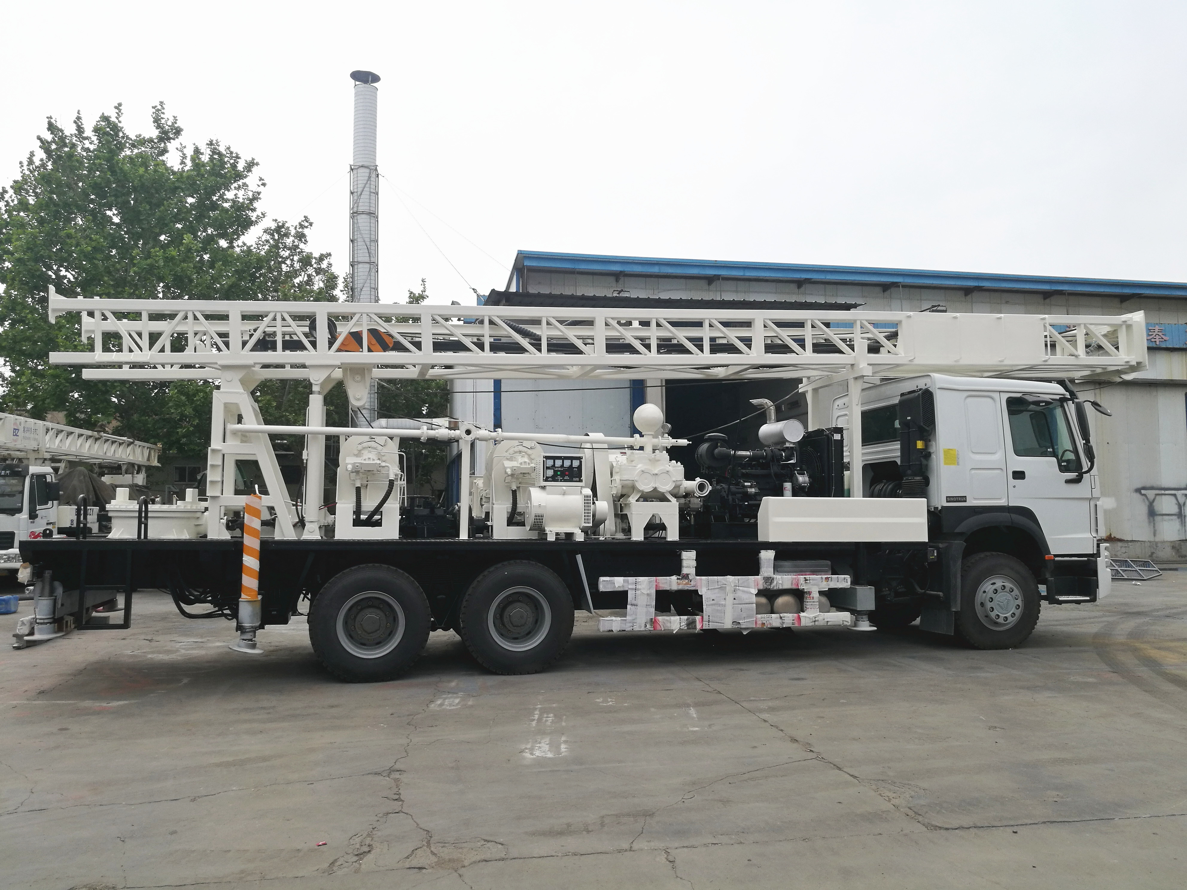 BZCY600CWY Truck Mounted Drilling Rig 8×4 Special Chassis Of SINOTRUK
