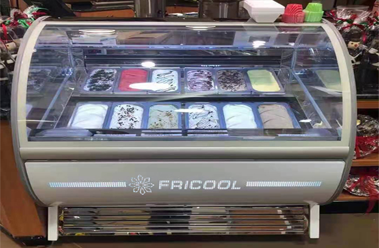 16 Pans Ice Cream Display Freezer 500L