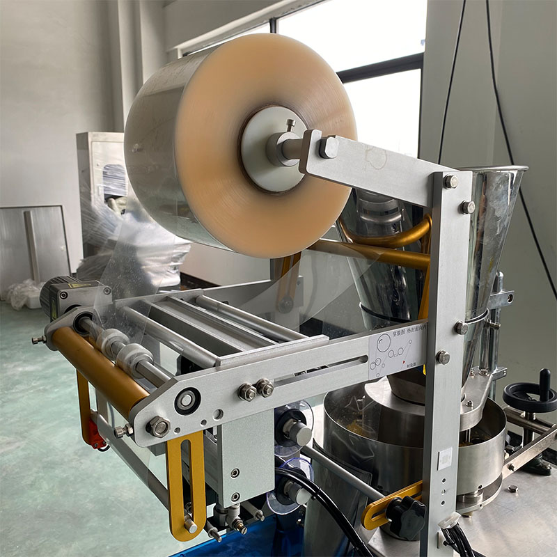 100g Liquid Packaging Machine 60bags/min High Speed Chili Flakes