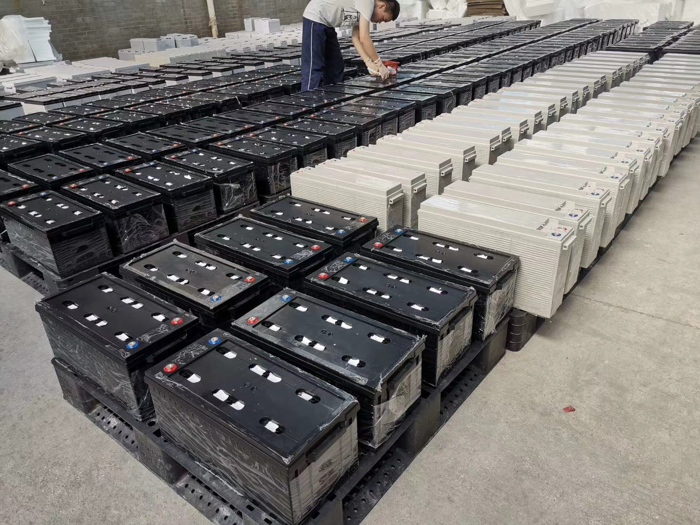 Deep Cycle Lead Acid Storage Battery Solar Gel Battery System 200AH 300AH
