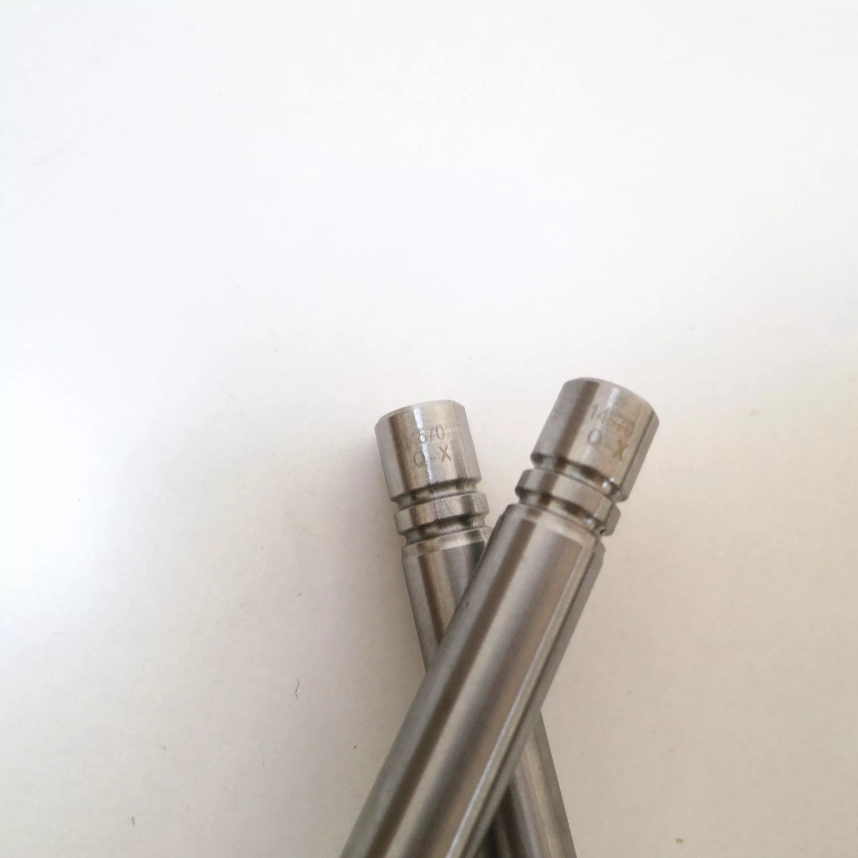 hot sale engine spare parts NT855 nta855 valve exhaust 3040830 145701 3803519